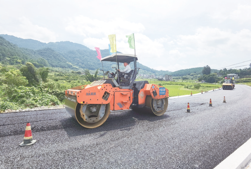 东张镇至一都镇道路改造工程进展顺利