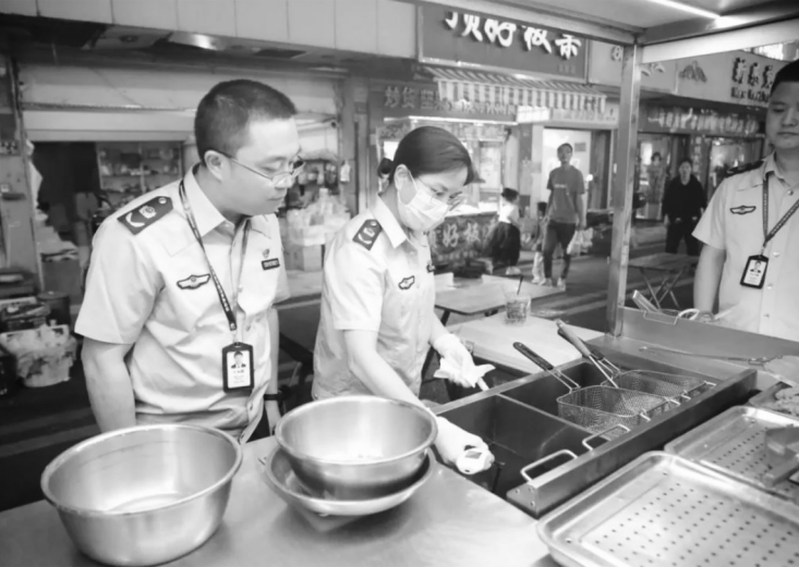 龙田市场监管所多措并举保障食品安全